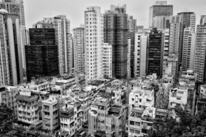 Errances urbaines à Hong-Kong. Photo noir et blanc de Pascal Picard